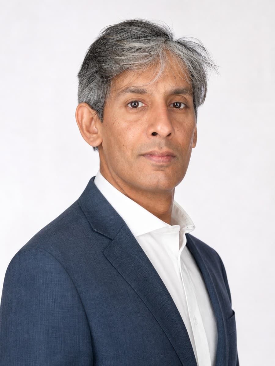 Piyush Sharma, Financial Advisor
